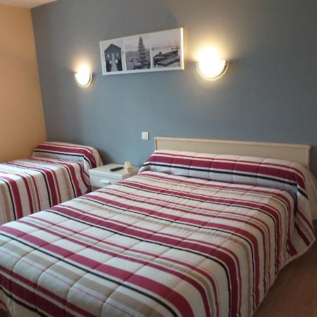 Hotel Le Lion D'Or Salbris Luaran gambar