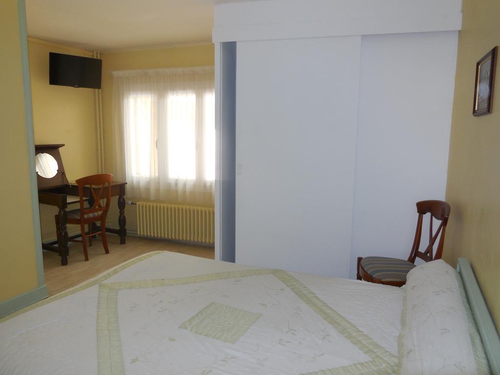 Hotel Le Lion D'Or Salbris Luaran gambar